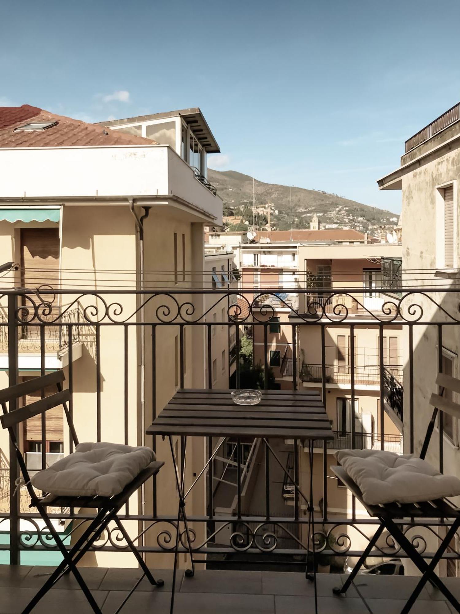 Ferienwohnung Casa Vintage Alassio Exterior foto